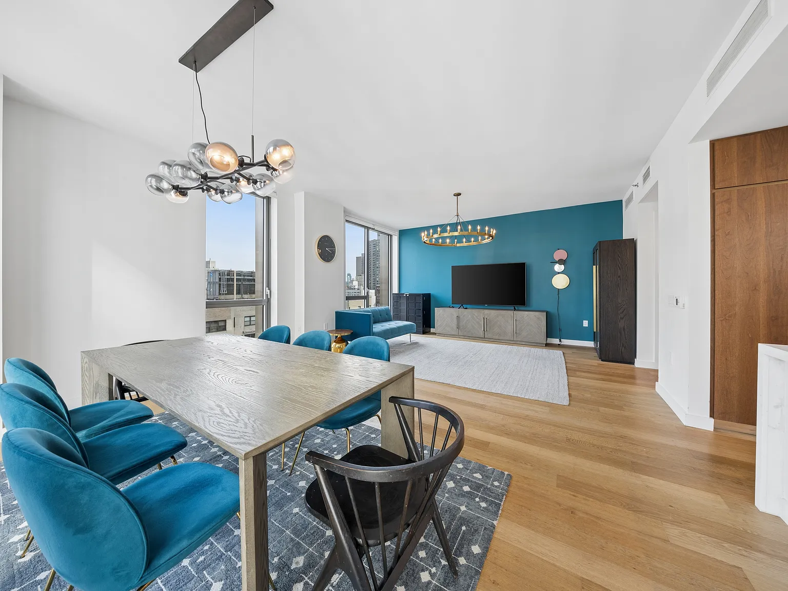 360 East 89th Street — Photo 2