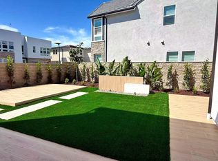 101 Paddlewheel, Lake Forest, CA 92630