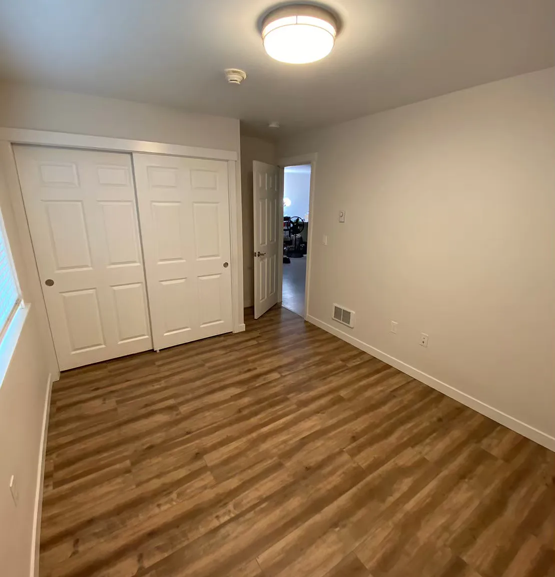 2 bed, 1061 sqft, $2,390 — Photo 2