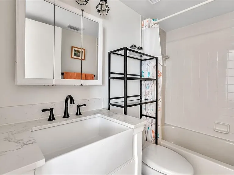 5224 Lake Village Dr #67 — Photo 30