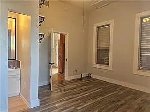 221 Commerce St #D — Photo 9