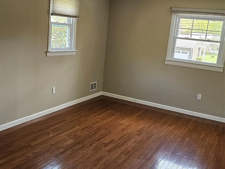 72 Schriever Ln — Photo 12