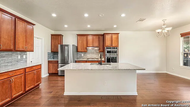 4511 Fern Hl — Photo 4