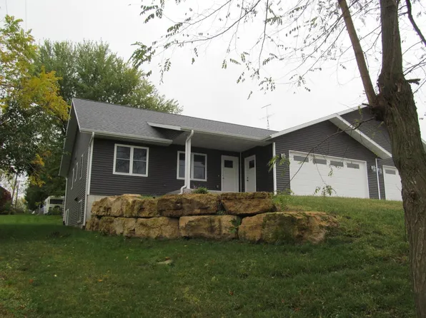 103 S Prospect St, Montfort, WI 53569