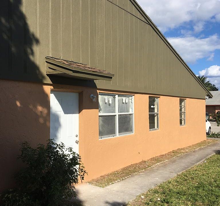 1st image of 582 NW 51st Ave