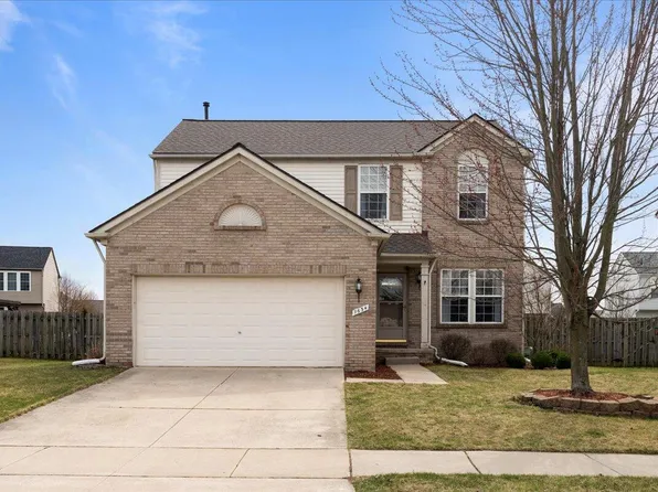 7634 Warwick Dr, Ypsilanti, MI 48197
