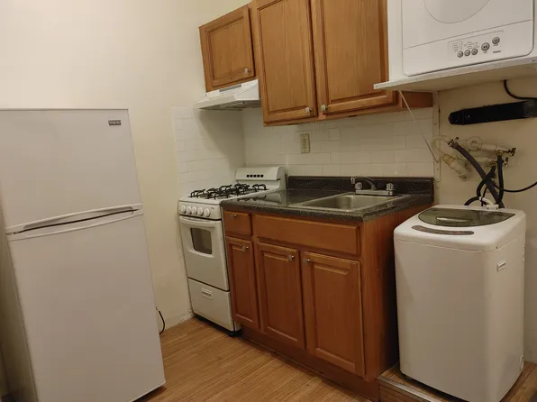 65 Atlantic Avenue image 2 of 4