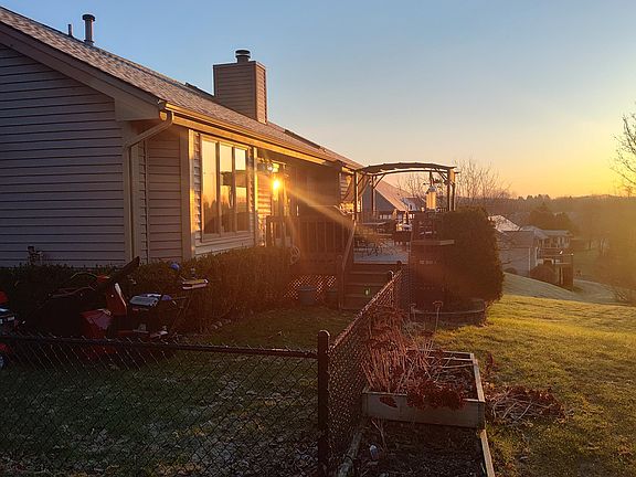 3rd image of 5282 N Liberty Dr