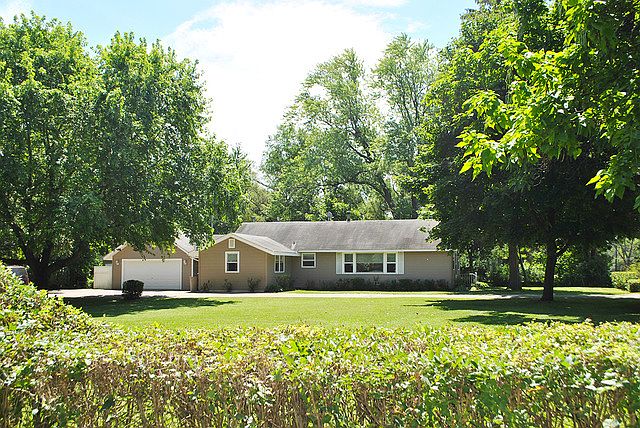 1st image of 6N117 Oakwood Dr
