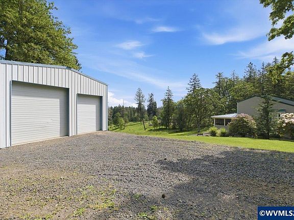 3rd image of 36909 Edgemont Dr