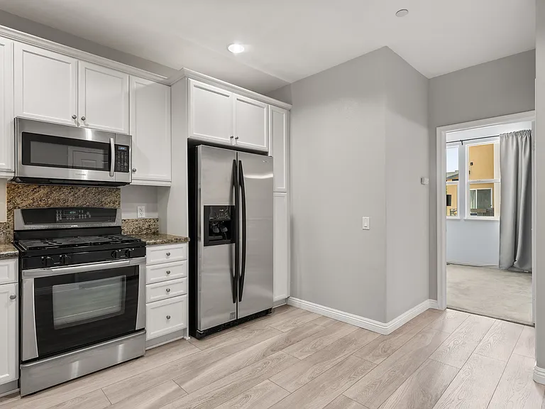 8620 Belford Ave #606 — Photo 8