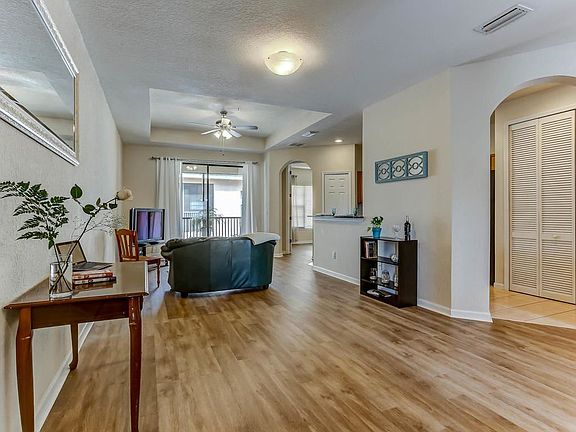 4th image of 150 Calle El Jardin St #203