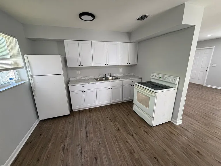 926 S F St — Photo 15