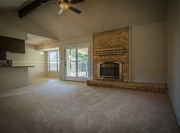 5th image of 436 Live Oak Ln
