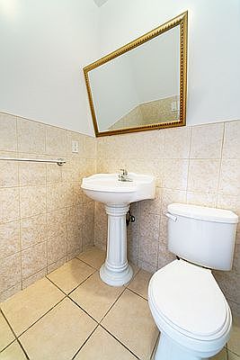 3rd image of 570 W 183rd St APT 5D