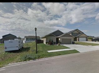 1905 25th St W, Williston, ND 58801