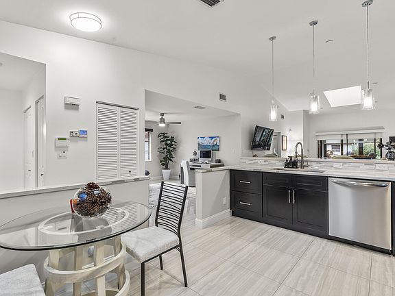 4th image of 6507 Royal Manor Circle
