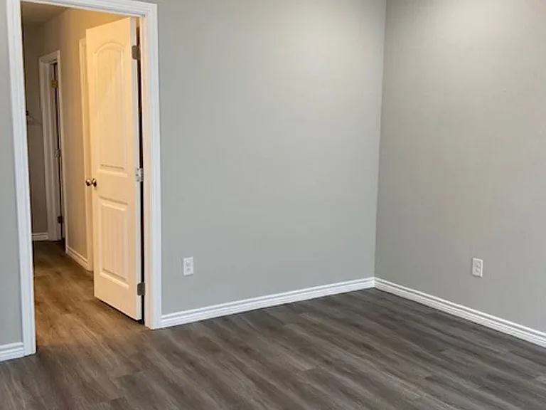 2842 Melissa Ln — Photo 18