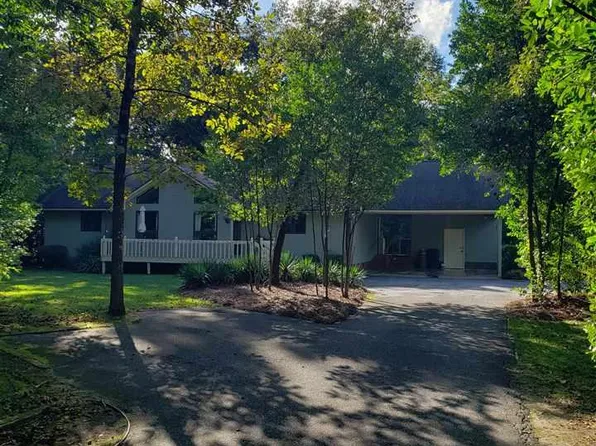 1909 Deerwood Pl, Florence, SC 29501