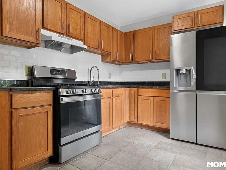 17 Grand St #2 — Photo 6