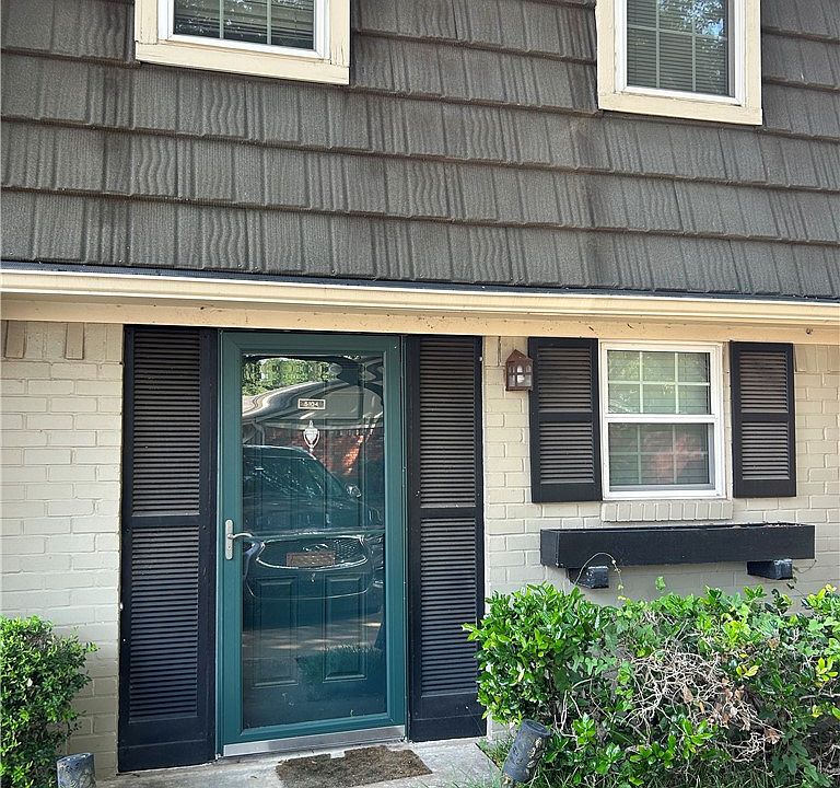 1st image of 5104 Lake Shore Dr