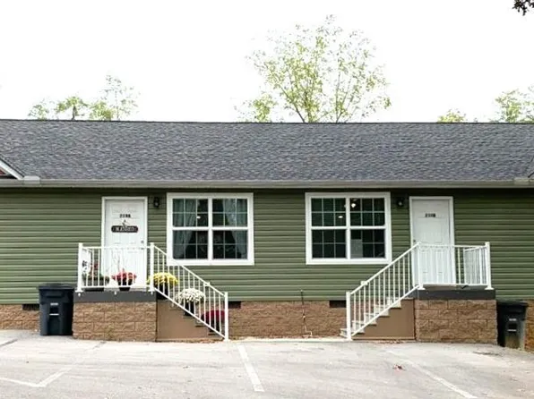 210 R C Buck Dr, Cookeville, TN 38506