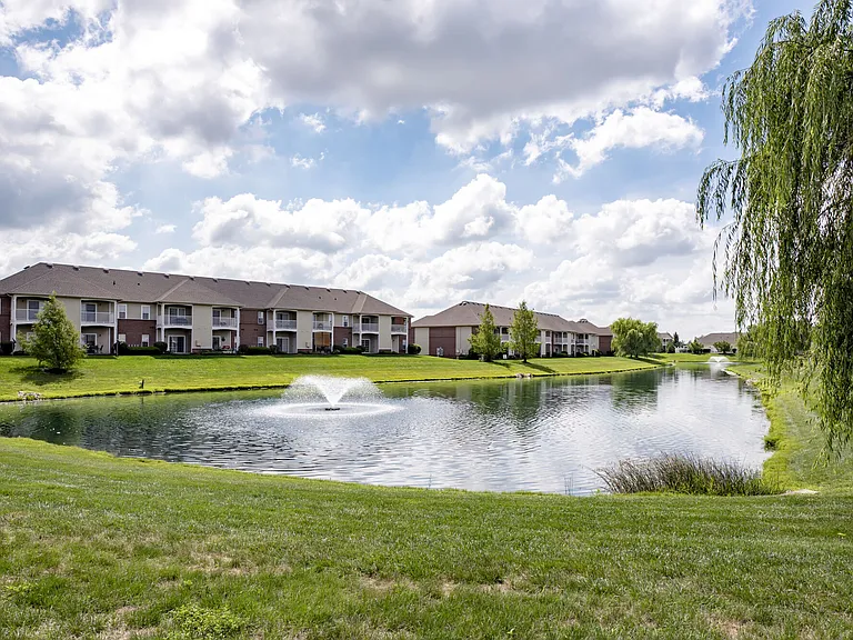 Summit Pointe — Photo 7