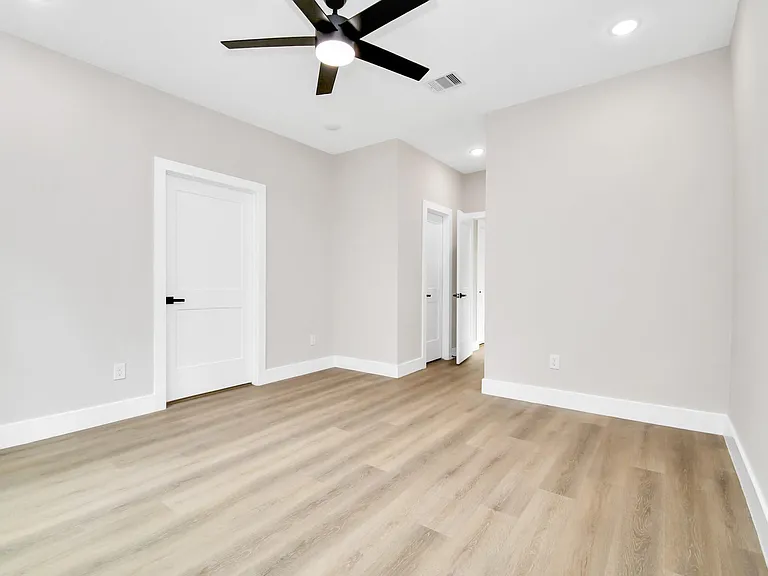 8409 Sunnyhill St — Photo 11