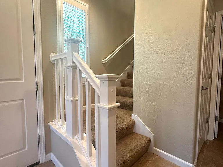 1377 Reagan Way — Photo 9