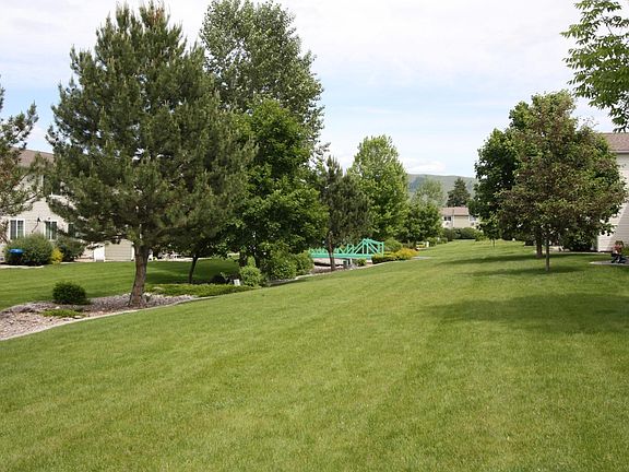 3rd image of 1815 C Montana St