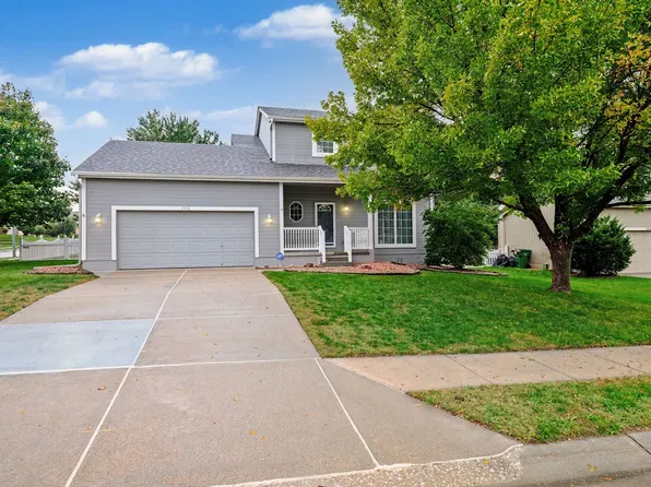 1912 Ridgeview Dr, Papillion, NE 68046
