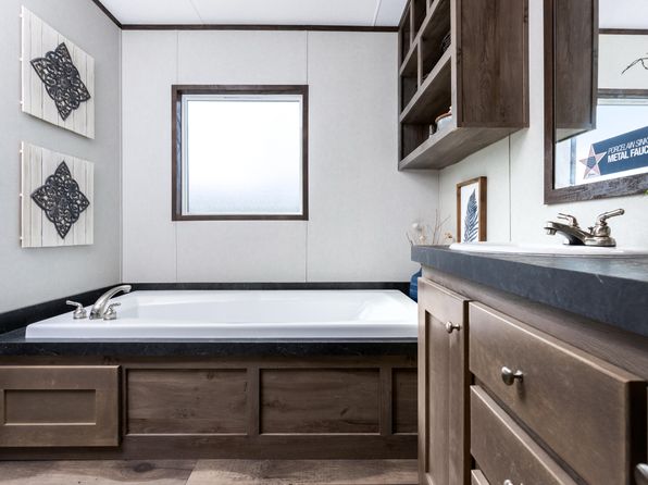 82 Saddle Spur E, Edgewood, NM 87015