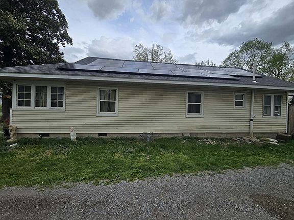 3rd image of 208 W Bryan St