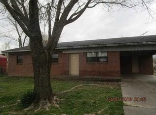 609 N 35th St, Ozark, AR 72949
