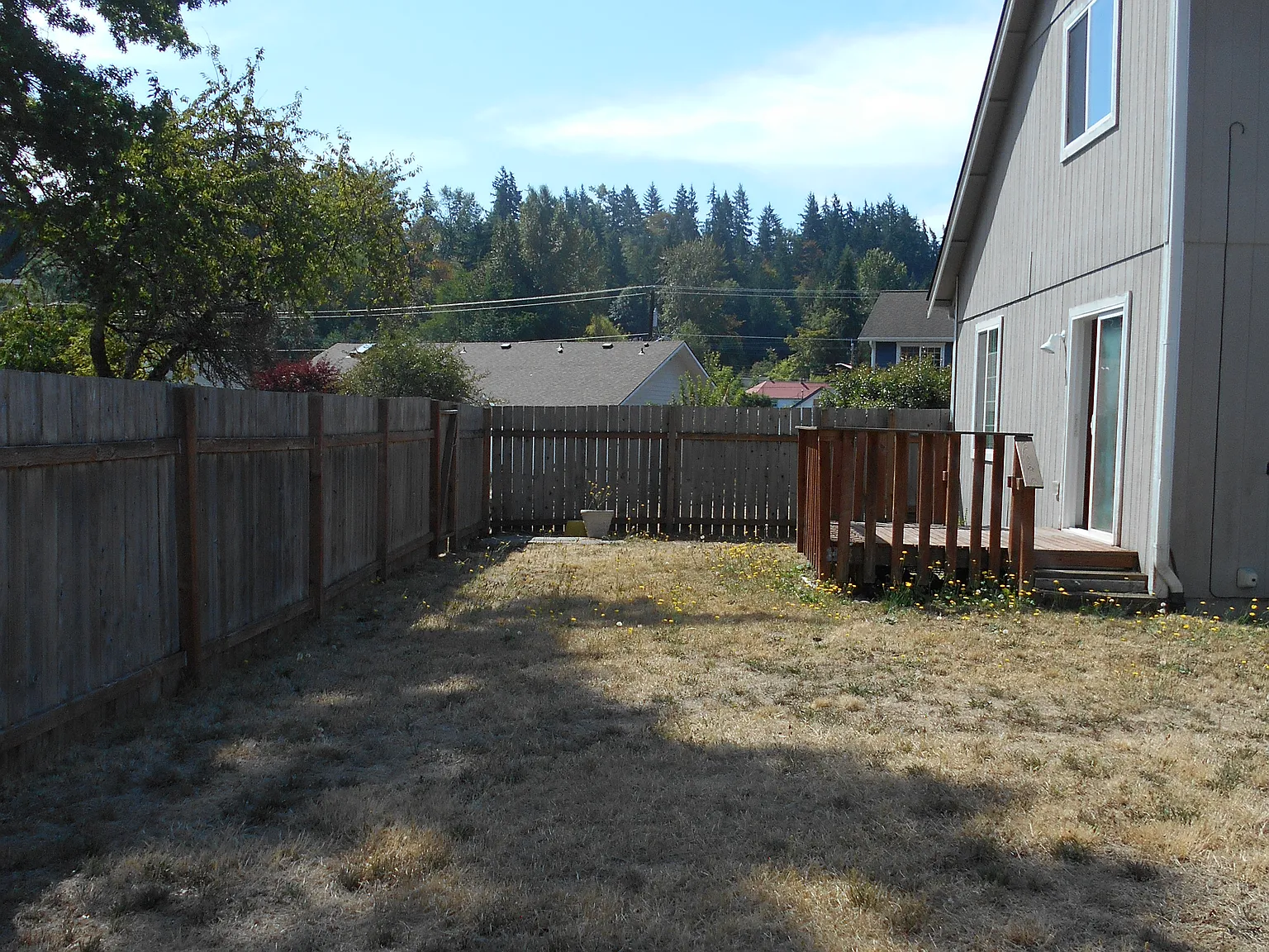 3 bed, 2.5 bath, 1376 sqft, $2,399 — Photo 4