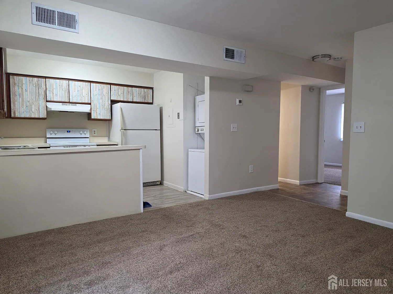 1 bed, 1.0 bath, $2,000 — Photo 4