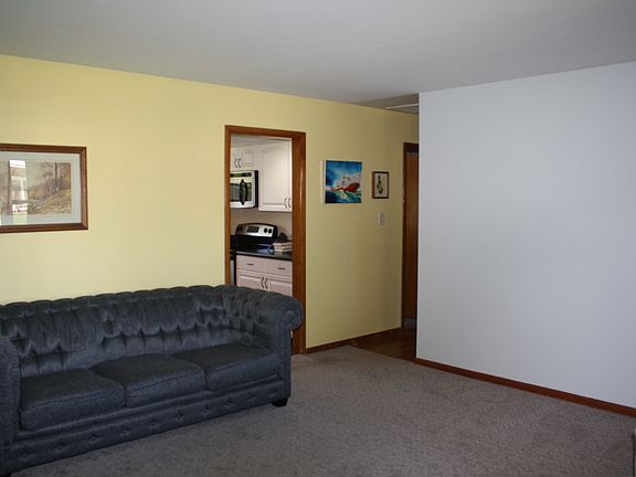 4th image of 8221 S Delaware St