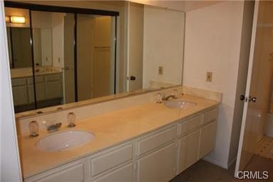 2nd image of 2559 Plaza Del Amo Unit 218