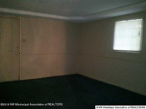 4th image of 781 Plymouth Dr
