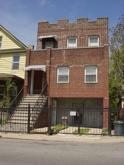 1st image of 759 E 218th St