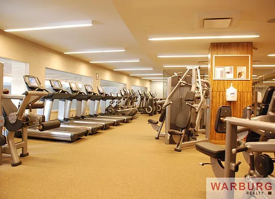 Sold by Warburg | media 3