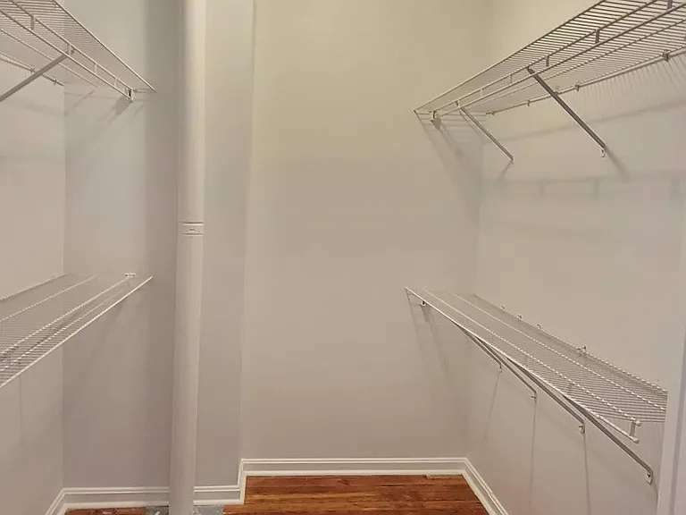 926 S Hanover St — Photo 30