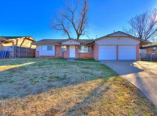124 Kelly Dr, Moore, OK 73160