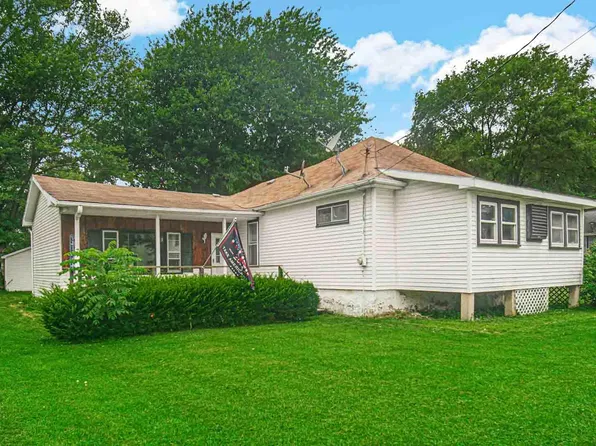 23700 Euclid St, Schneider, IN 46376