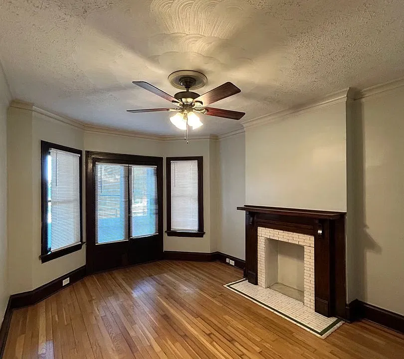 2215 W 14th St