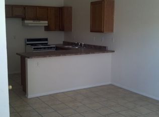 58772 Barron Dr APT D, Yucca Valley, CA 92284