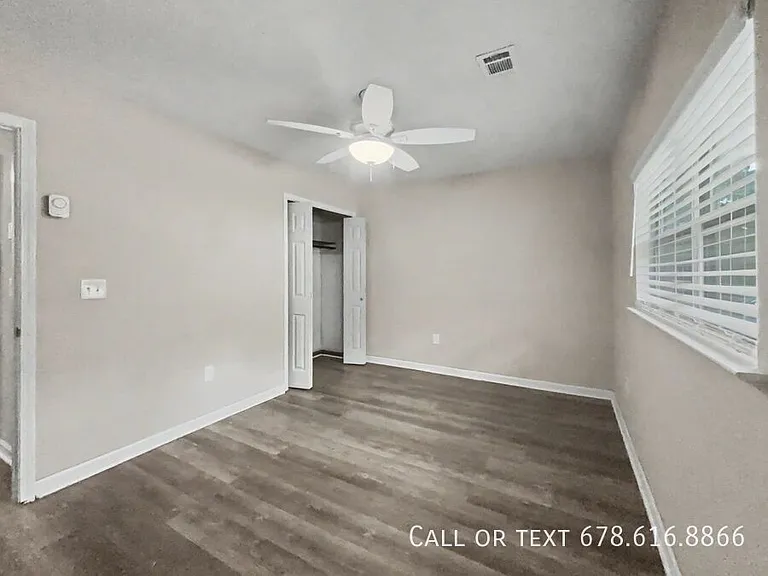 5136 W Herring St #A — Photo 7