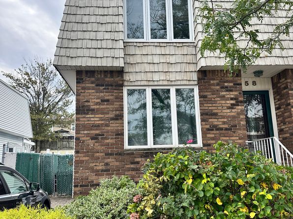 58 Thornycroft Ave