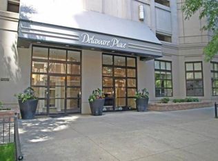 921 N Dearborn St, Chicago, IL 60610