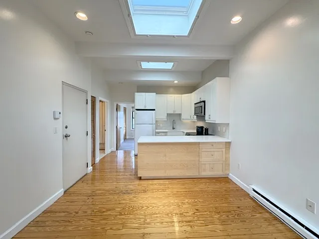 38 Williams St #38D — Photo 8